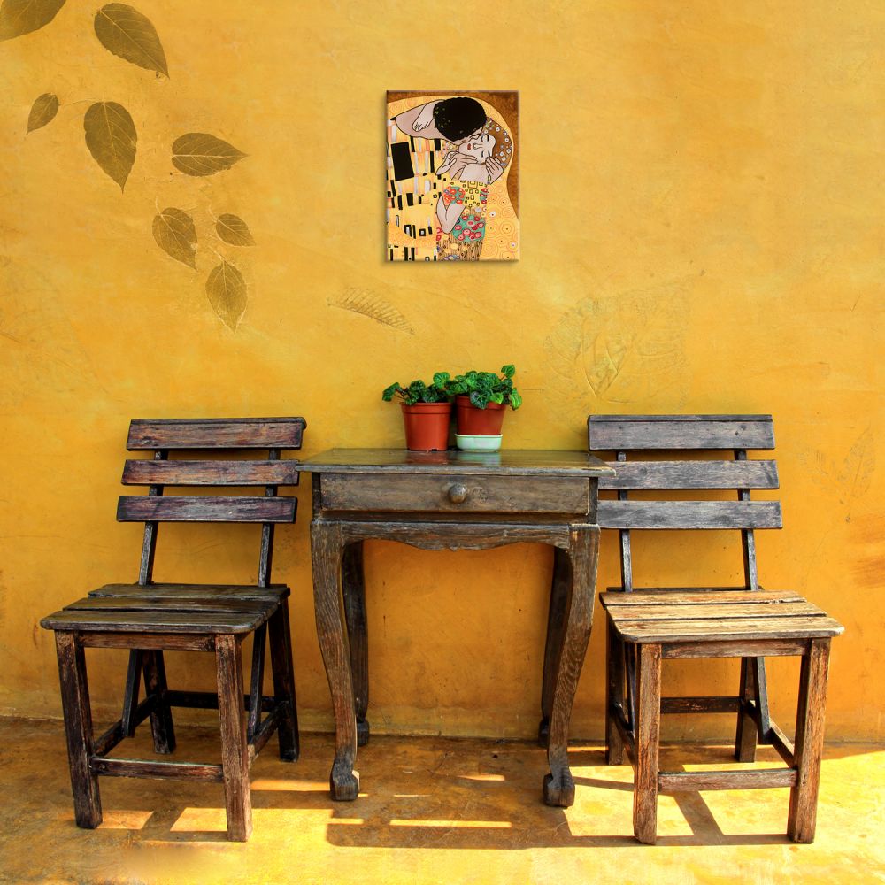 The Kiss Wall Accent Tile (felt back)