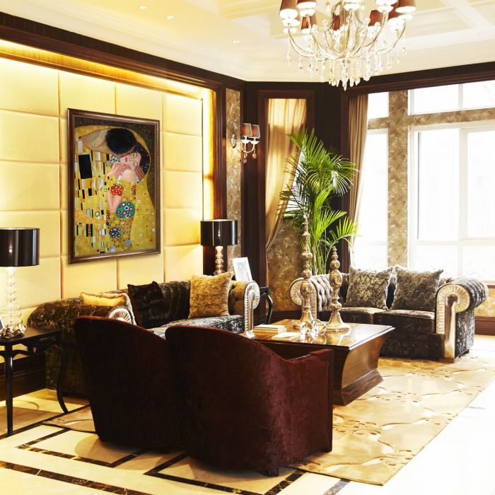 The Kiss Pre-Framed - Verona Cafe Frame 24"X36"