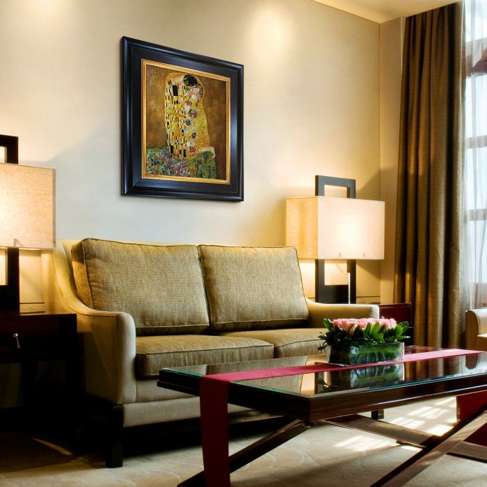 The Kiss (Full View) Pre-Framed - Vintage Creed Frame 20"X24"