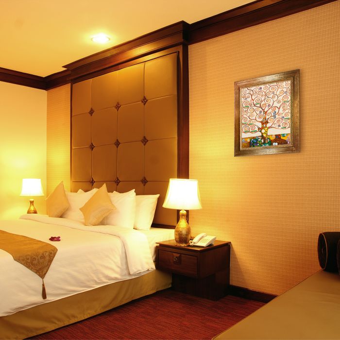 Tree of Life Pre-Framed - Vienna Gold Leaf Frame 20"X24"