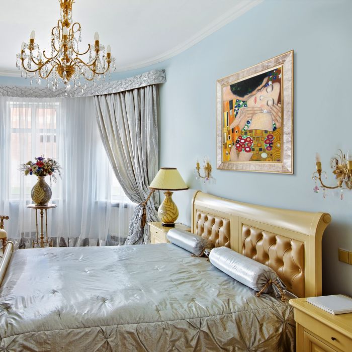 The Kiss, Close-Up Pre-Framed - Gold Pearl Frame 20" X 24"