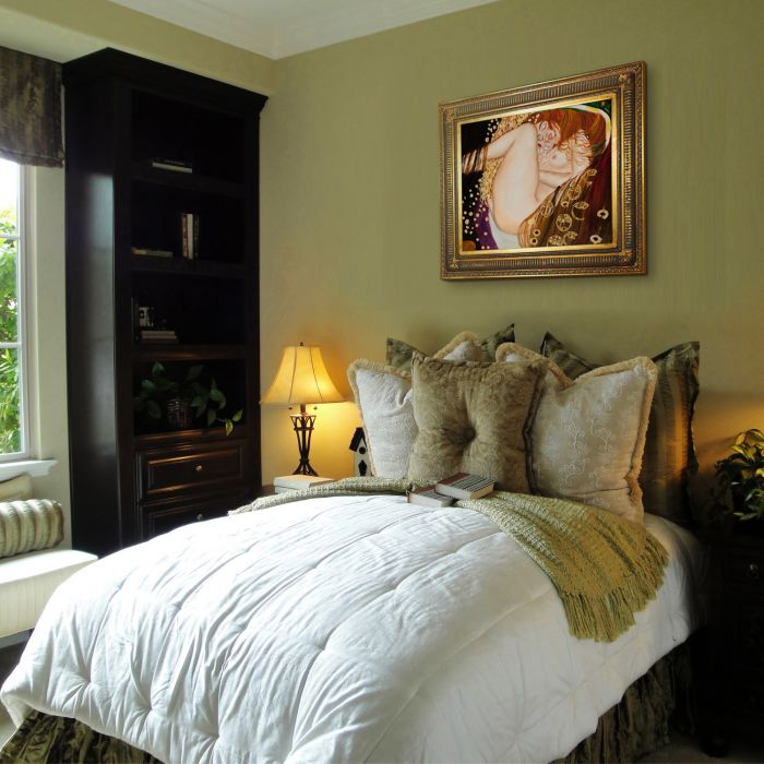 Danae Pre-Framed - Regal Gold Frame 20"X24"