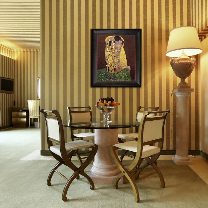 The Kiss (Full View - Luxury Line) Pre-Framed - Veine D'Or Bronze Scoop Frame 20"X24"